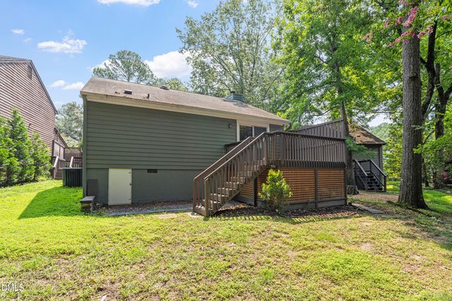 27 Clover Drive, Chapel Hill, NC 27517