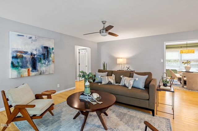 27 Clover Drive, Chapel Hill, NC 27517