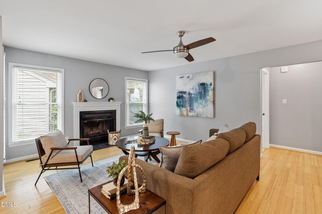 27 Clover Drive, Chapel Hill, NC 27517