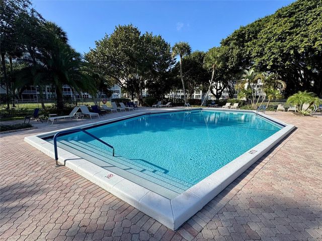 2601 S Course Drive 305, Pompano Beach, FL 33069
