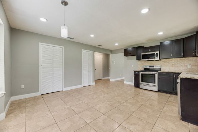 1732 Delaford Court, Carrollton, TX 75007
