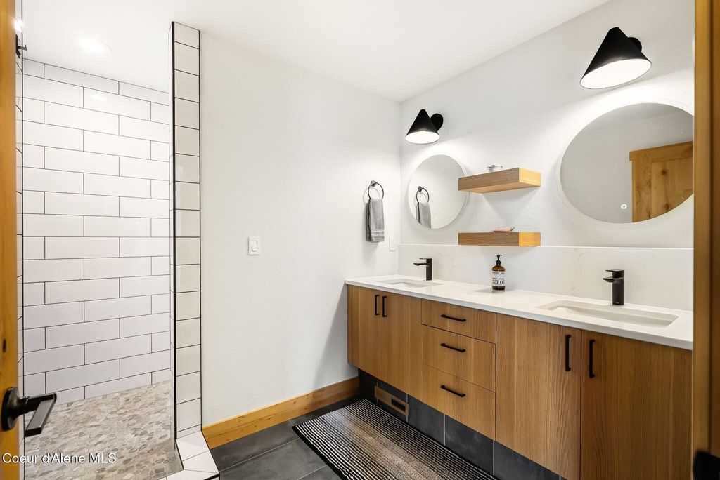 87 Teal LN, Sagle, ID 83860 photo 21