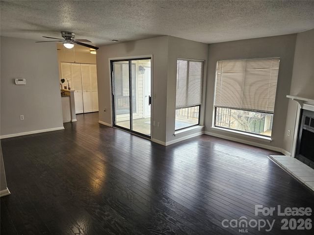 4811 Spring Lake Drive E, Charlotte, NC 28212