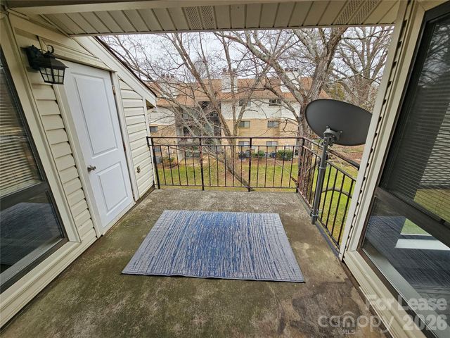4811 Spring Lake Drive E, Charlotte, NC 28212