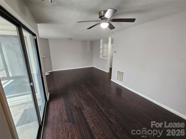 4811 Spring Lake Drive E, Charlotte, NC 28212