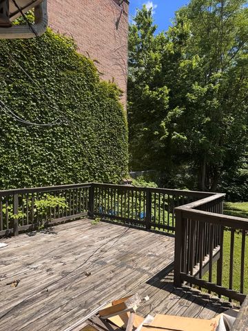 7731 S Colfax Avenue, Chicago, IL 60649