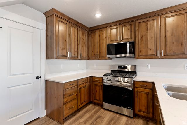 3122 N 1675 E, Layton, UT 84040