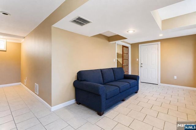 2 San Bar Drive, Jefferson Township, NJ 07849