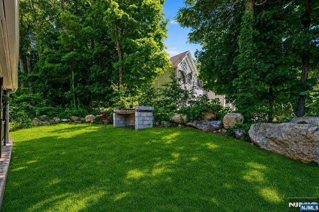 2 San Bar Drive, Jefferson Township, NJ 07849