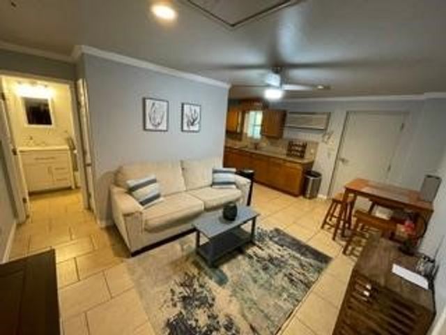 312 Glenmore St, Corpus Christi, TX 78412