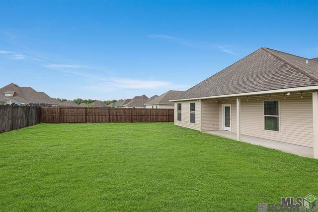 38314 Brown Rd, Prairieville, LA 70769