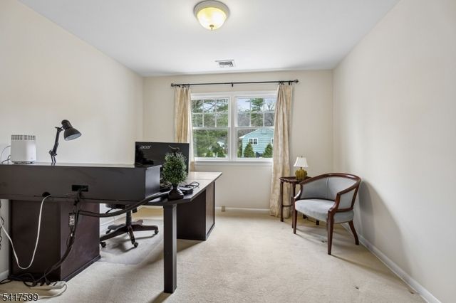 63 Gallinson Dr, New Providence Boro, NJ 07974