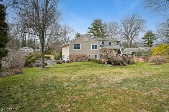 63 Gallinson Dr, New Providence Boro, NJ 07974