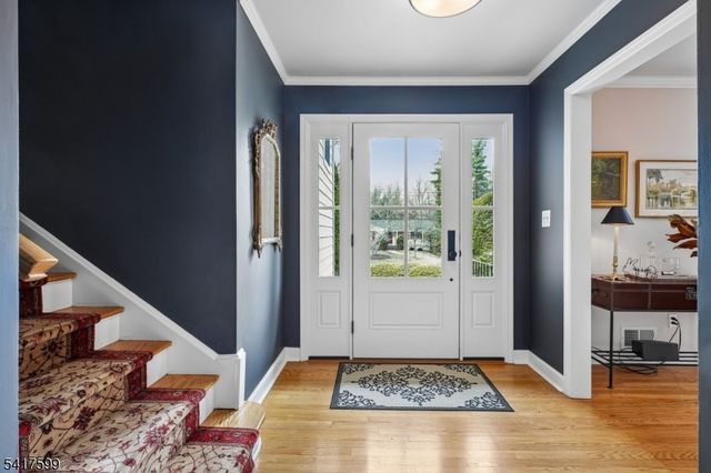 63 Gallinson Dr, New Providence Boro, NJ 07974