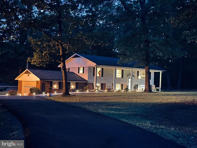 13408 BLACK MEADOW RD, Spotsylvania, VA 22553