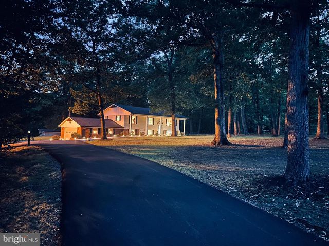 13408 BLACK MEADOW RD, Spotsylvania, VA 22553