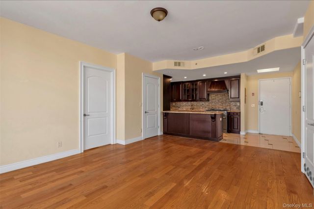 63-36 99th Street 6D, Rego Park, NY 11374