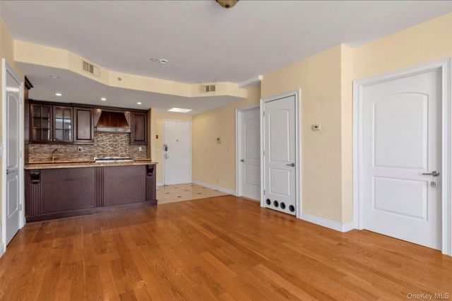 63-36 99th Street 6D, Rego Park, NY 11374
