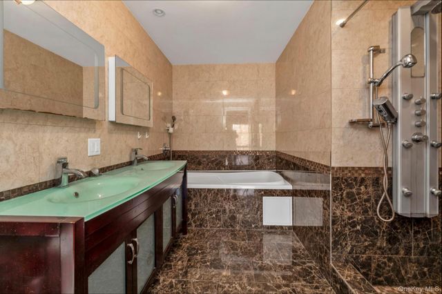 63-36 99th Street 6D, Rego Park, NY 11374