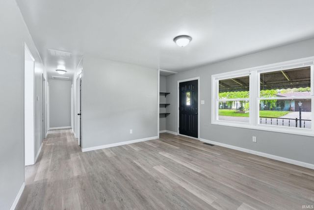 1427 Baywood Drive, New Haven, IN 46774