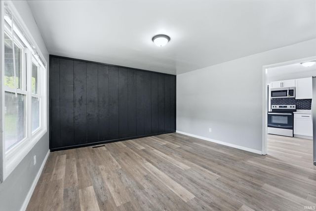 1427 Baywood Drive, New Haven, IN 46774