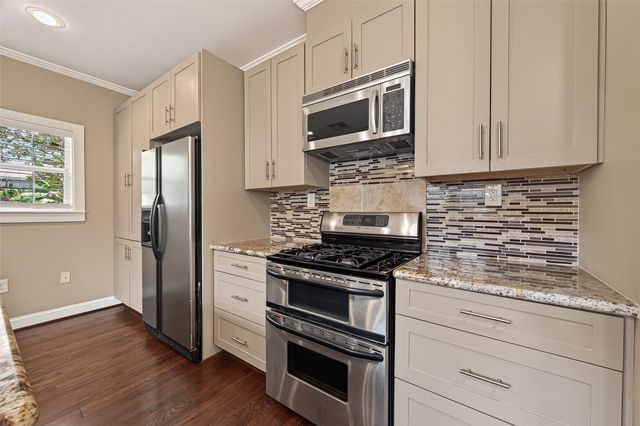 1419 Lombardy Street, Houston, TX 77023