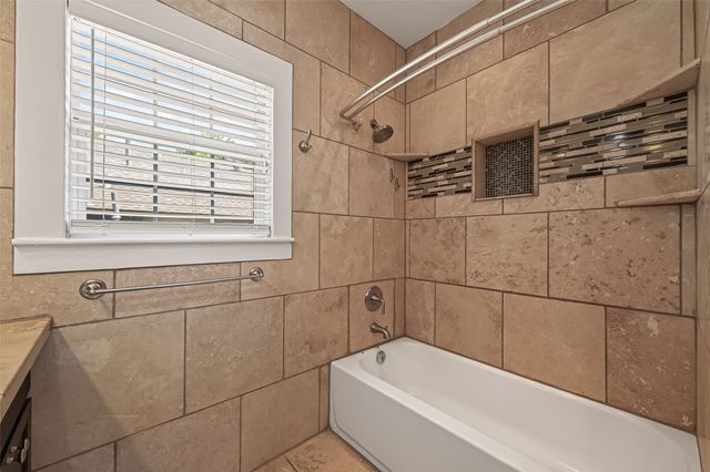 1419 Lombardy Street, Houston, TX 77023