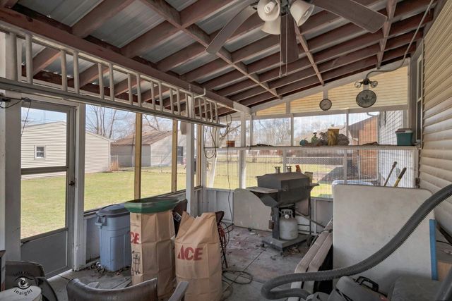 1562 S 5th Avenue, Kankakee, IL 60901