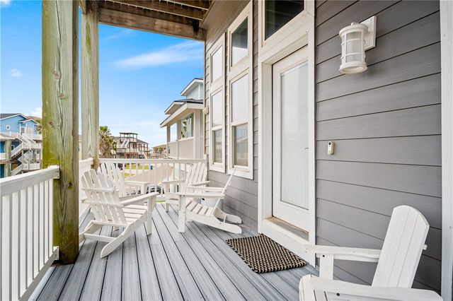 652 Anchor Dr, Port Aransas, TX 78373