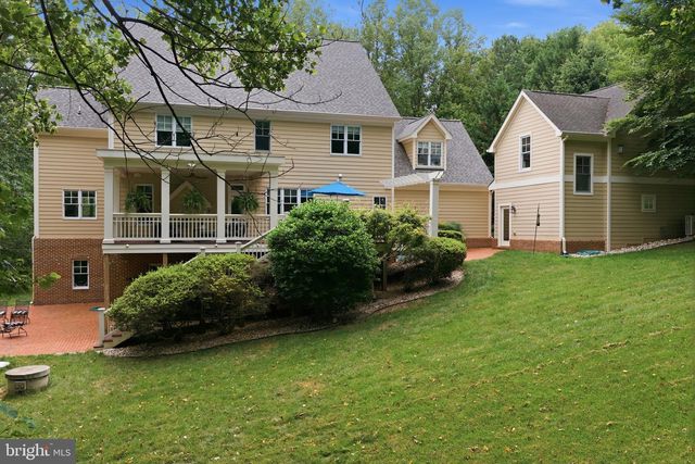 2608 HUNTER MILL RD, Oakton, VA 22124