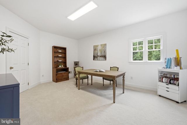 2608 HUNTER MILL RD, Oakton, VA 22124