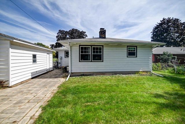 1338 Forster Drive, Madison, WI 53704