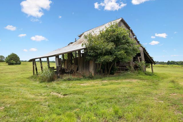 350 Port Royal Rd, Clarksville, TN 37040