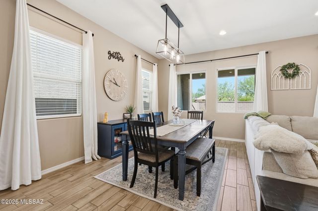 1076 W Desert Firetail Lane, Oro Valley, AZ 85755