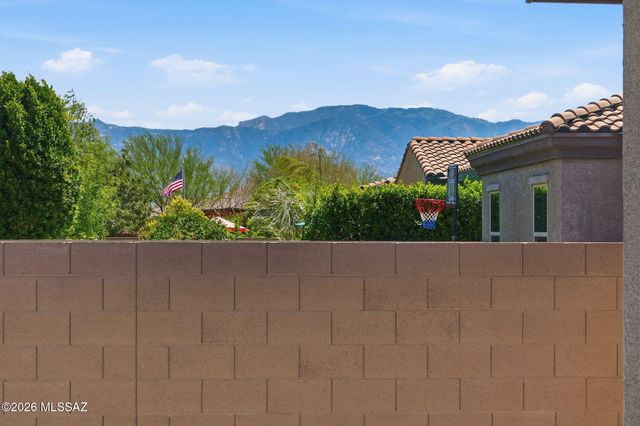 1076 W Desert Firetail Lane, Oro Valley, AZ 85755