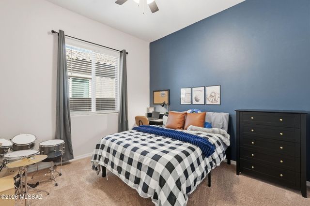1076 W Desert Firetail Lane, Oro Valley, AZ 85755