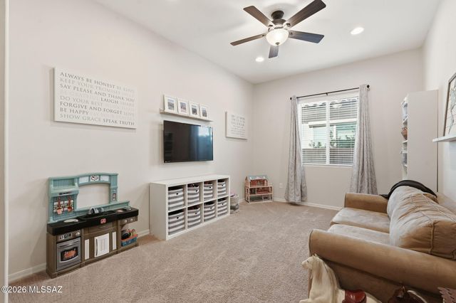 1076 W Desert Firetail Lane, Oro Valley, AZ 85755