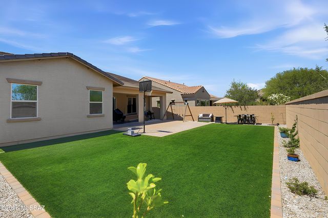 1076 W Desert Firetail Lane, Oro Valley, AZ 85755