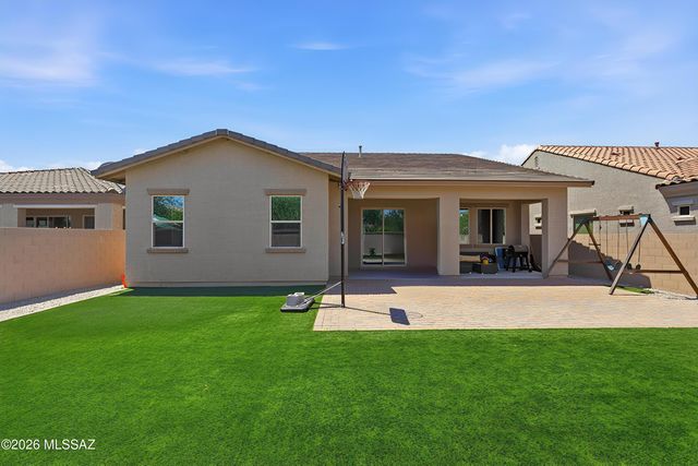 1076 W Desert Firetail Lane, Oro Valley, AZ 85755