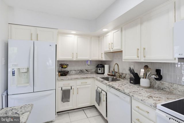 1010 TENNANT HARBOUR, Pasadena, MD 21122