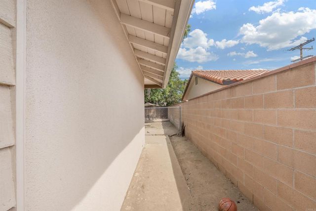 626 E Wright Street, Hemet, CA 92543