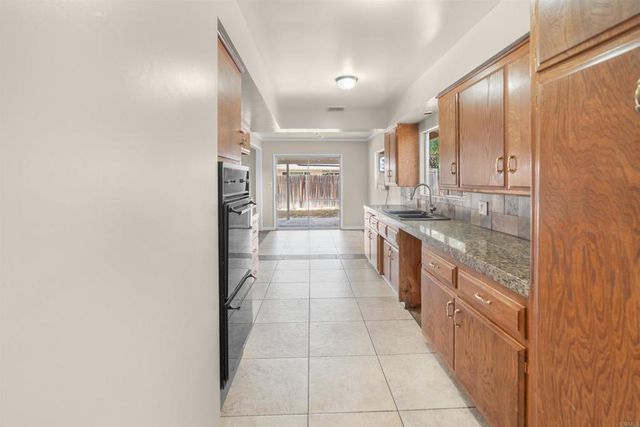 626 E Wright Street, Hemet, CA 92543