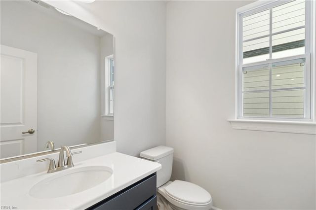 2205 Sanibel LN, Chesapeake, VA 23321