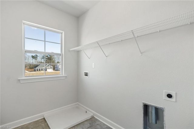 2205 Sanibel LN, Chesapeake, VA 23321