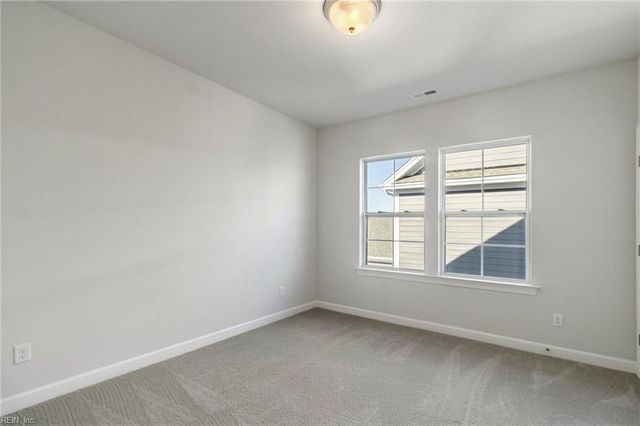 2205 Sanibel LN, Chesapeake, VA 23321