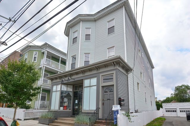 108 Beacon St 1, Somerville, MA 02143
