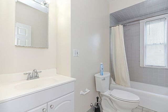 108 Beacon St 1, Somerville, MA 02143