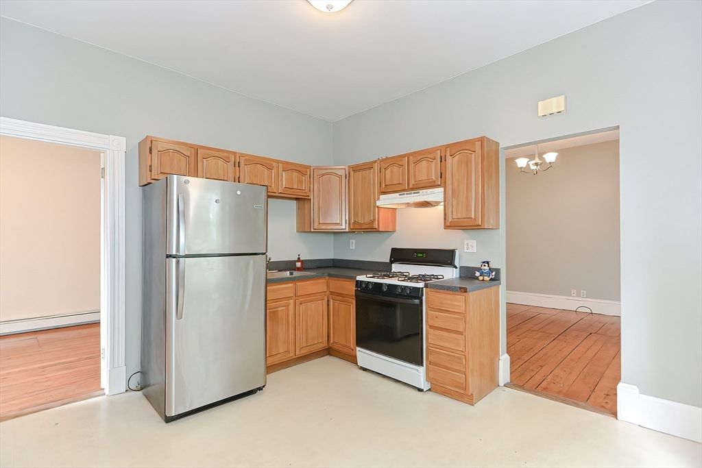108 Beacon St 1, Somerville, MA 02143