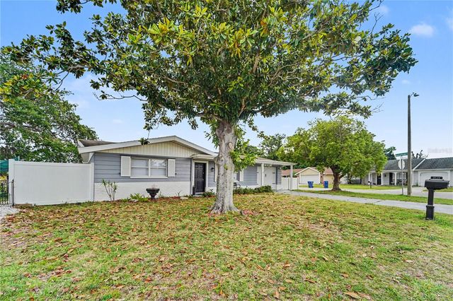 3528 ROCK ROYAL DRIVE, Holiday, FL 34691