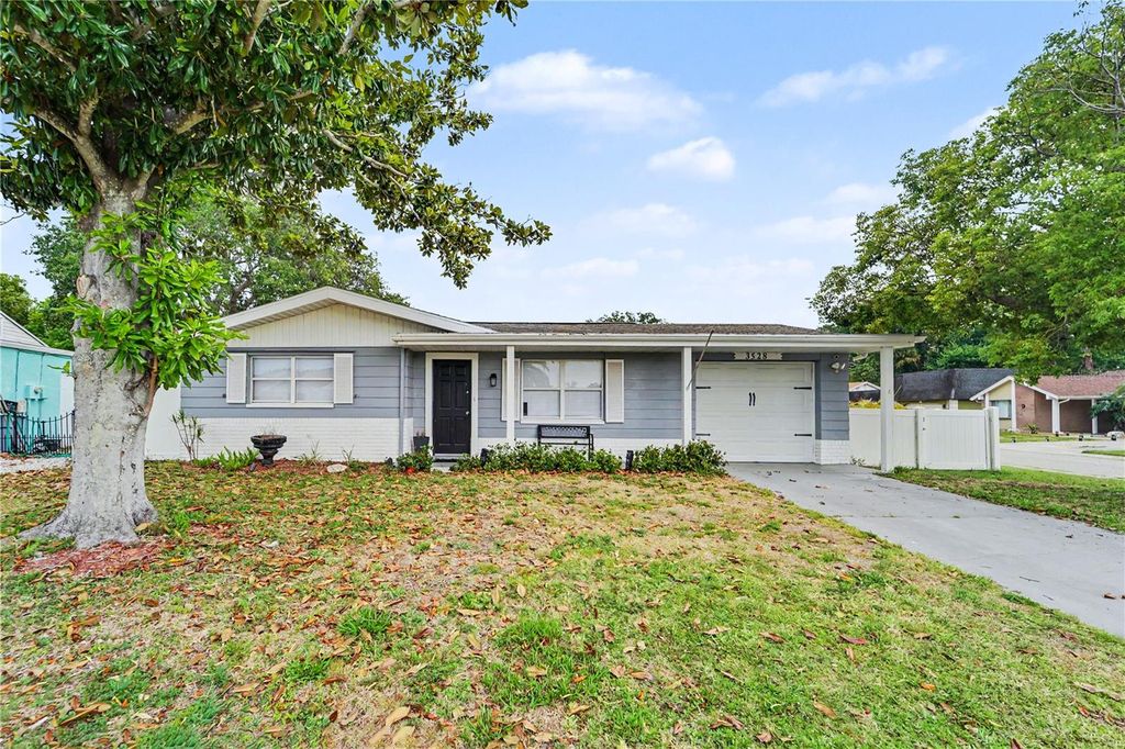 3528 ROCK ROYAL DRIVE, Holiday, FL 34691